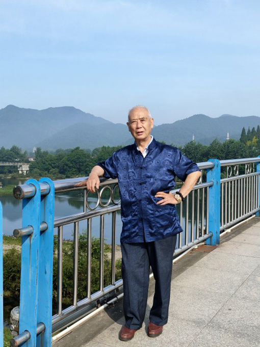 个人照片.jpg